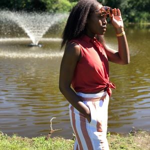 Meet your Posher, Maxine